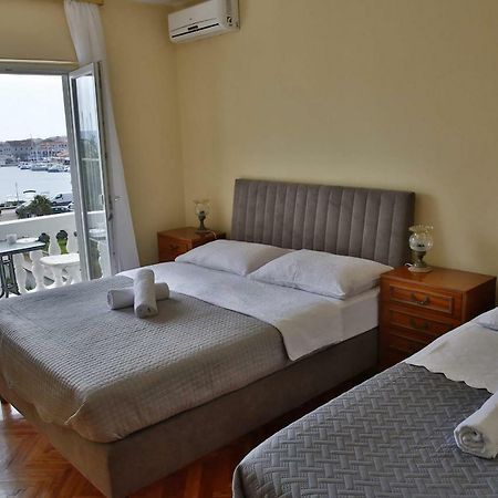 Apartment And Rooms Villa Kolonada Vodice Exterior photo